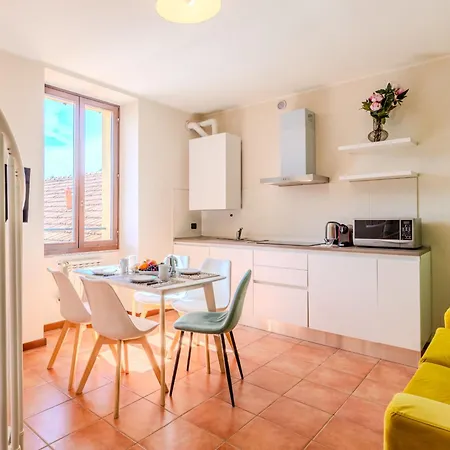 Piazza San Giuseppe-8 By Interhome *